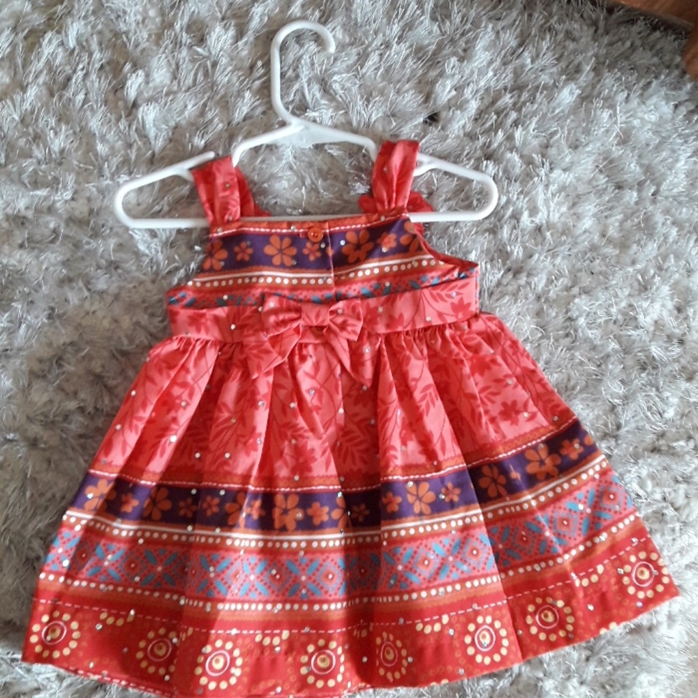 Dress - Picture 2 of 2